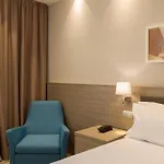 Hampton By Hilton East 3*