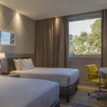 Hampton By Hilton East