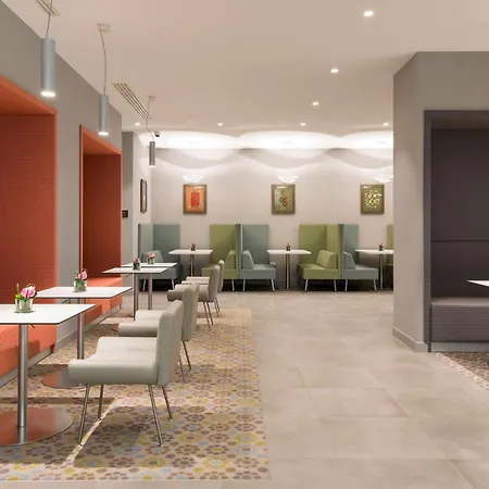 Hampton By Hilton East Рим