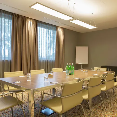 Hampton By Hilton East 3* Рим