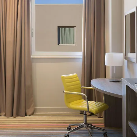 Hampton By Hilton East Рим