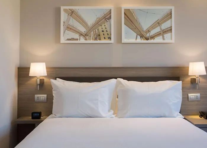 Hotell Hampton By Hilton East