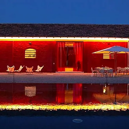 Hampton By Hilton East Hotel 3*