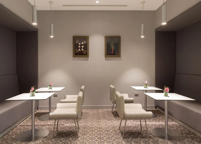 Hampton By Hilton East Rome