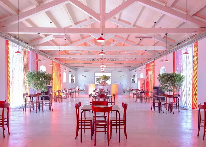 Hampton By Hilton East Hotel