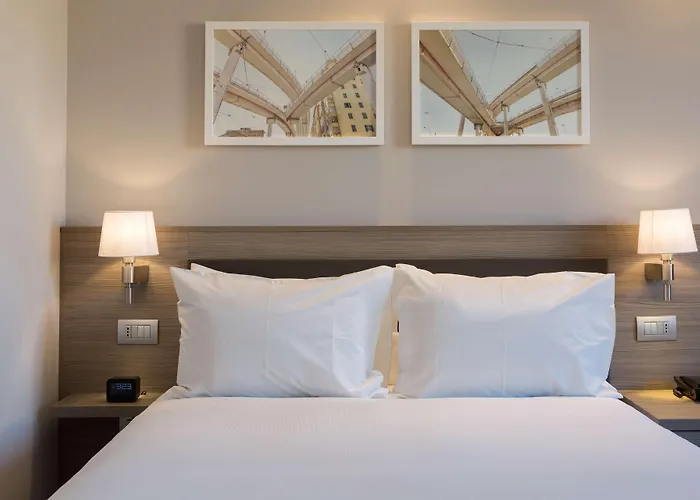 Hampton By Hilton East 3*