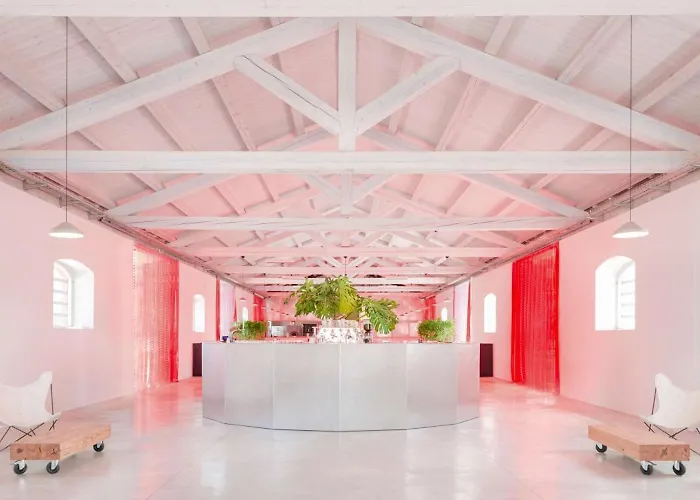 Hotel Hampton By Hilton East