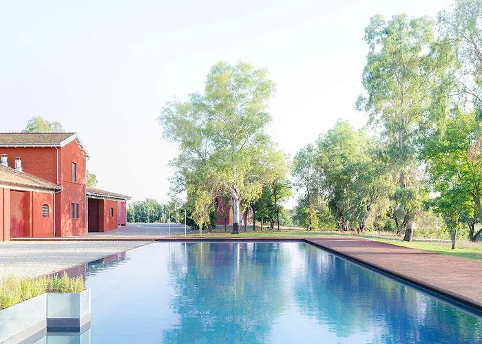 Hotel Hampton By Hilton East